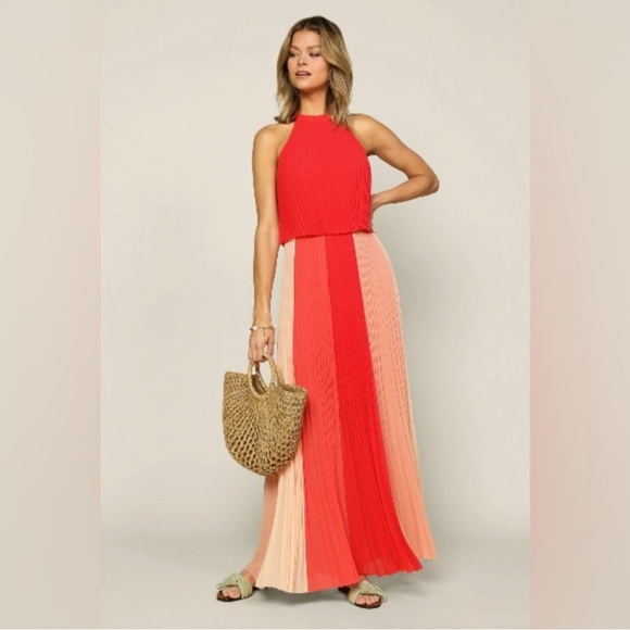 Skies Are Blue Dresses & Skirts - Like New Skies Are Blue Size Sunset Halter Maxi Dress